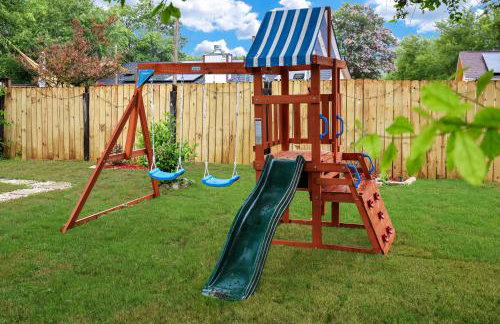 Near Sea World Hot Tub Swing Set BBQ Yard Games - Foto 5