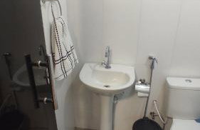 Kitnet independente confortável e muito bem localizada - Foto 14