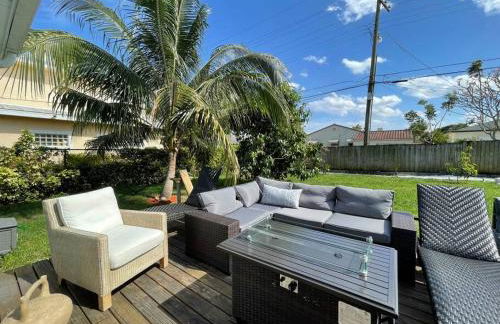 Hot tub, tiki bar, outdoor shower, near Intercoastal Waterway! - Foto 31