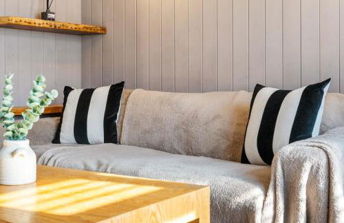 LARGE HOUSE with FREE PARKING - Foto 27