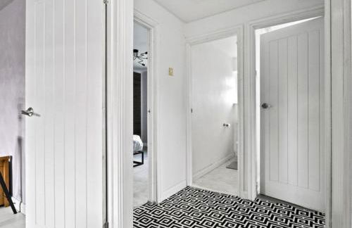 Spacious 3 Bedroom Home in Aintree - Photo 15