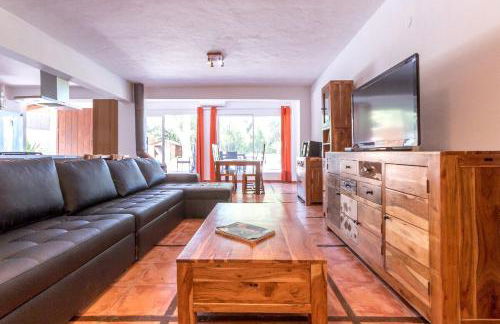 Classic Villa for 12- Pool, BBQ, big exterior area - Foto 1