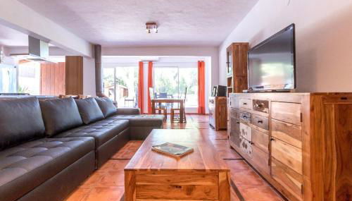 Classic Villa for 12- Pool, BBQ, big exterior area - Foto 1