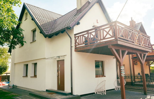 Holiday Home With Private Sauna, Jacuzzi and Pool - Photo 33