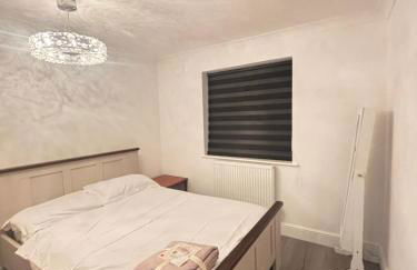 The Luxe 2BR Specious Bungalow - Garden & Parking - Foto 25