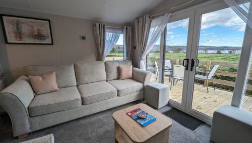 The Manor Sea View 8 - Photo 4