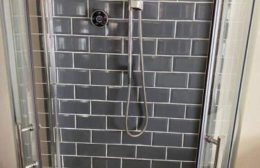 Little House - Photo 13