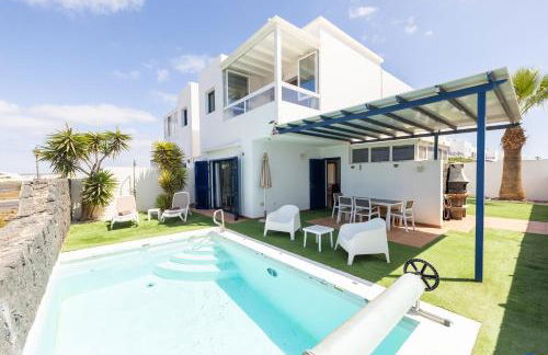 Villa Dompi con vistas al mar y a Fuerteventura - Photo 1