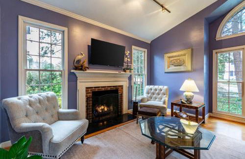 Cozy Home with BBQ Near Arts & Dining Hotspots - Foto 12