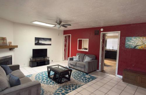 Fantastic 4 Bedroom in a Great Area - Foto 54