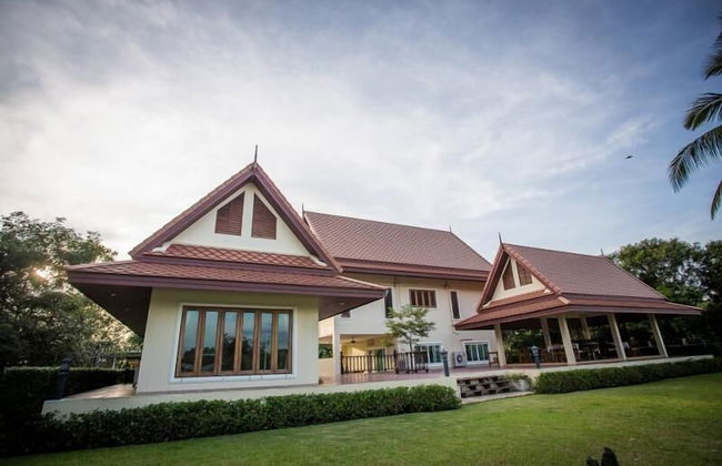 Tharnrarin Villa Suphan Buri - Photo 78