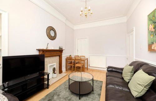 Refined 2-Bed Flat with Classic Edinburgh Charm - Foto 6