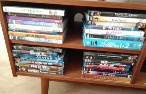 Vintage & Cosy - 4 pers - 10 min Disneyland - Gare 50 m - Paris 30 min - CDG 30 min - Foto 14