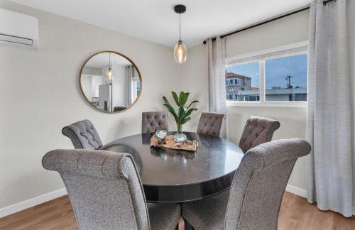 Ultimate Oceanside Retreat | Tower 9 Across from the Beach - Foto 19