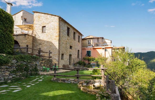 5 bedroom House in Prelà with private pool and garden - Photo 6