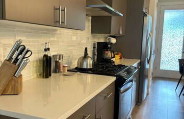 Haven at Greenbridge Close to Airport and Downtown - Foto 33