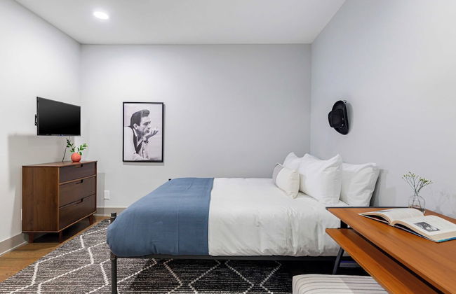 Waverly by Avantstay Nashville-inspired Townhome w/ Luxury Kitchen, Pool Table - Foto 16