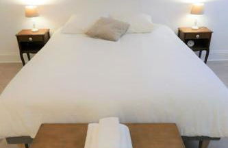 Elegant, Spacious Apartment in Historic Center of Tournon - Foto 13