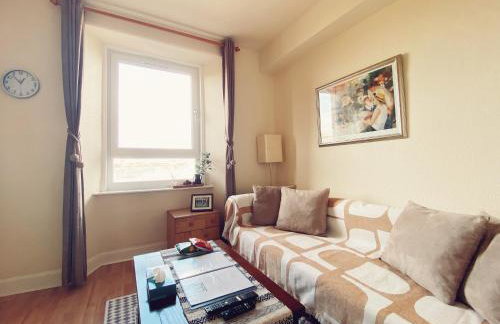 Edinburgh Meadowbank 1-Bedroom Flat - Photo 2