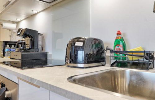 Homely & Lush 1 Bed Apartment at Trinity Point Gravesend, Suitable for Long Stay and Short Stay - Foto 14