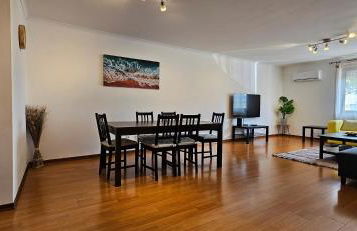 Modern 3 Bed Flat - Beaches, Expo & City Fun - Your Gateway to Lisbon - Foto 13