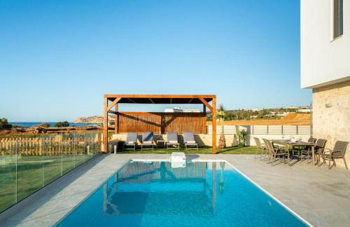 Beachfront Nymphes Aigli with Private Pool, Children Area & BBQ - Photo 3