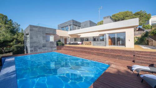 Limonium Deluxe Villa with Private Pool, TarracoHomes - Foto 1