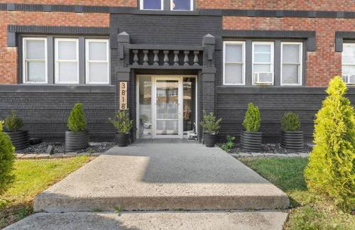 Pet&Baby Friendly 2BR w- in-unit Laundry WIFI - Foto 22