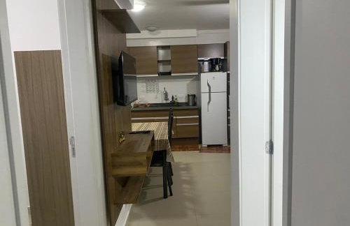 Lindo Ap - CENTRO- piscina, churrasqueira gourmet, maquina lava e seca e wifi roupas cama - Foto 42