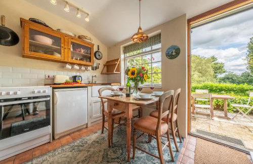 Brimming with Medieval charm - Weavers Cottage - Foto 3