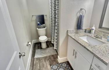 Lovely 2-bedroom condo next to AT&T Stadium - Photo 2