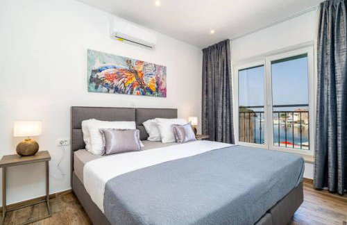 Corallium - Photo 38