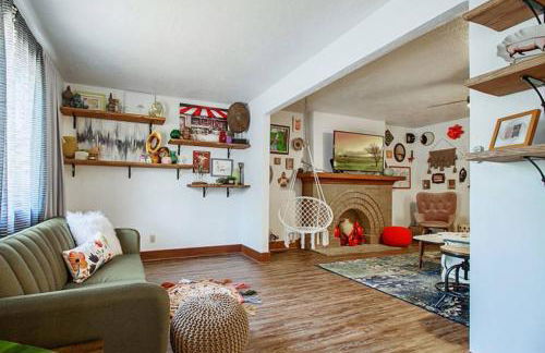 Eccentric Escape-hop skip jump to Plaza District - Foto 7