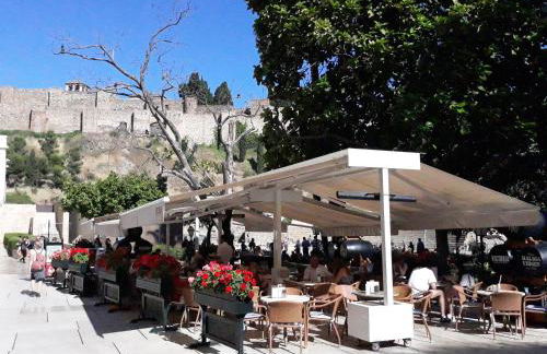 Stay Home & Away in the Heart of Historic Town of Malaga - Photo 45