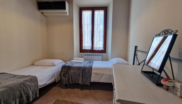 Mezzo 8 in Firenze With 2 Bedrooms and 1 Bathrooms - Foto 4, Habitación
