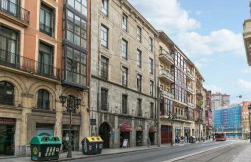 Amplio y Confortable en el Casco Viejo con Parking Privado - Foto 22