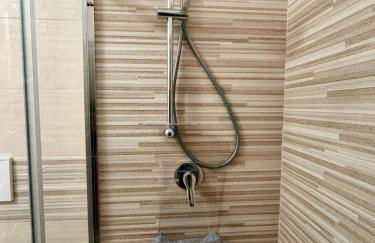 Gio's House - Photo 6