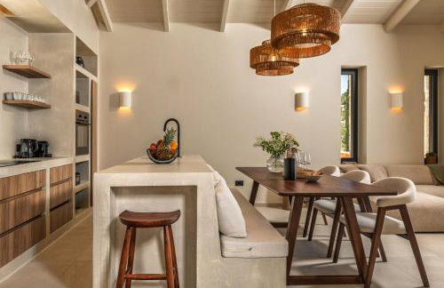 Nousa Villas, Private Luxury Retreat with Ionian Sea Views - By Villa Mana Gers - Foto 45
