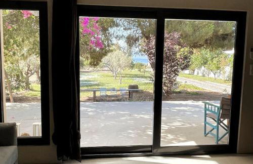 Coralia's beachfront sea view studio - Foto 28