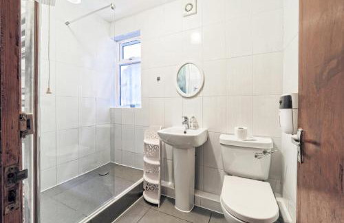 Stunning Riverside 1-bed Apartment in North London - Foto 3