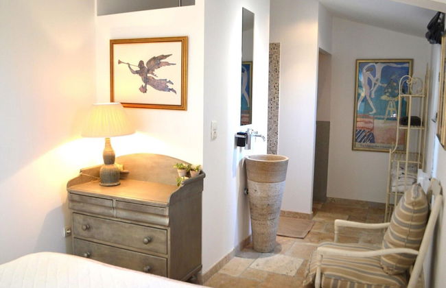 Beautiful Holiday Home With Garden - Foto 8