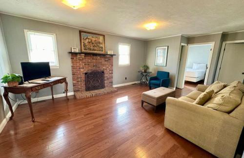 Cottage 16 Lees Ford Marina - Photo 1