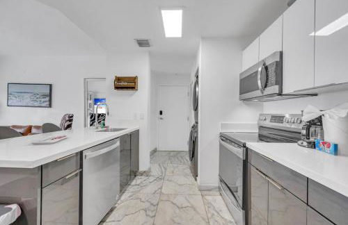 Subtle 2 Bed in Edgewater near Downtown With Free Parking - Foto 10