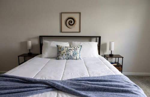 Holistic Campus Rental, LLC - Private Bedrooms in Shared Home with Shared Kitchen - Foto 26