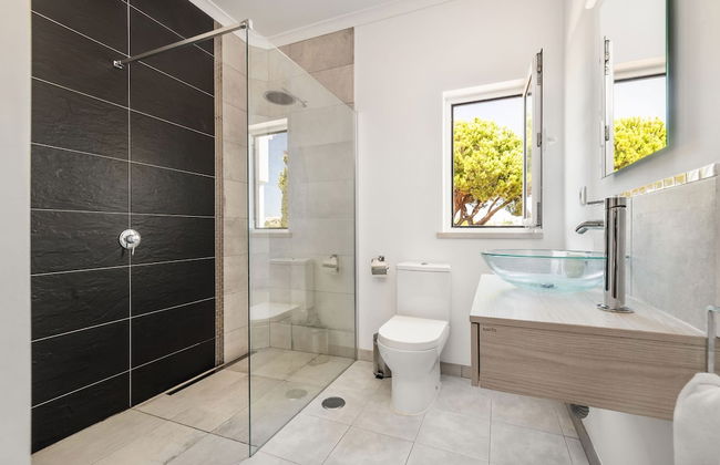 Villa Amendoeira in Olhos de gua - Foto 27