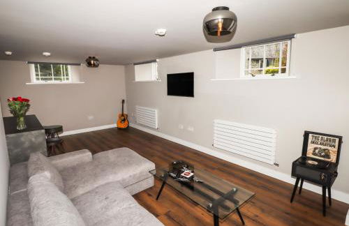 Declaration Suite - Photo 8