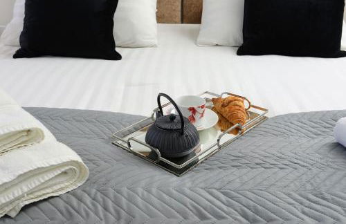 Aisiki Living at Upton Road, Multiple 1, 2, or 3-Bedroom Apartments, King or Twin Beds with Free WiFi & Parking Space - Foto 50