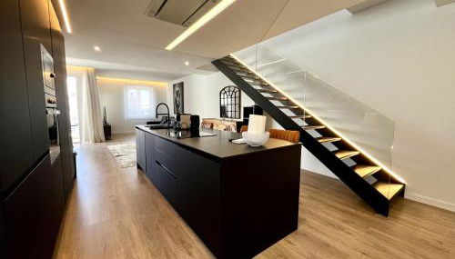 Premium Penthouse Seasonal Rental - Photo 3