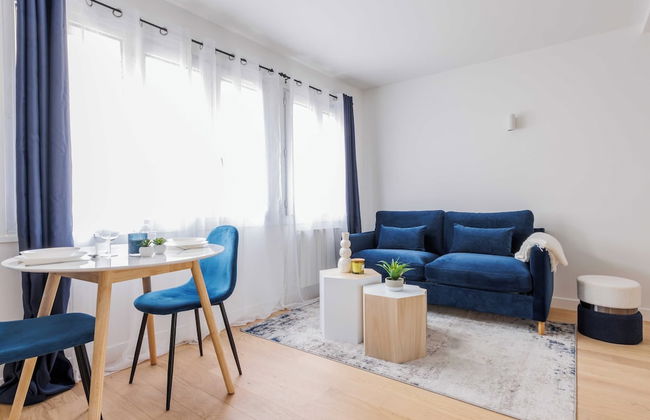 Beautiful Studio for two People - Puteaux - Foto 1
