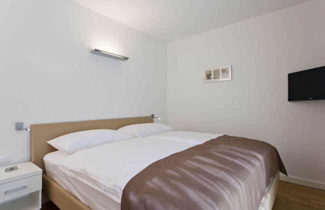 Villa in Novigrad With Pool & Rooftop Terrace - Foto 6